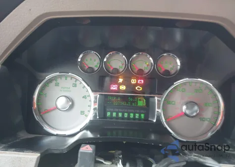 2008 Ford F-350 Fx4/Harley-Davidson/King Ranch/Lariat/Xl/Xlt z USA, uszkodzony, nr VIN 1FTSW31R28ED89633